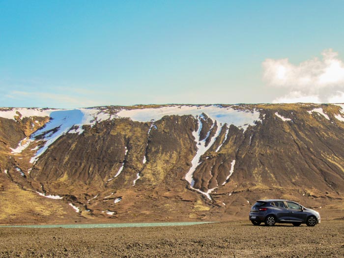 Hire car in iceland