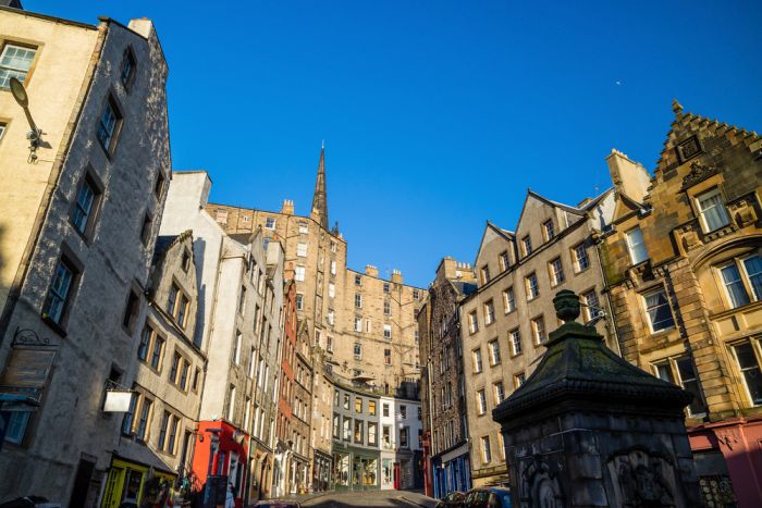 Winding Victoria Street in Edinburgh
