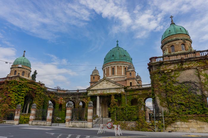 Mirogoj Cemetery