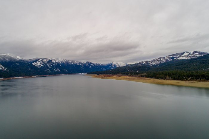 Peaceful Lake in Cle Elum