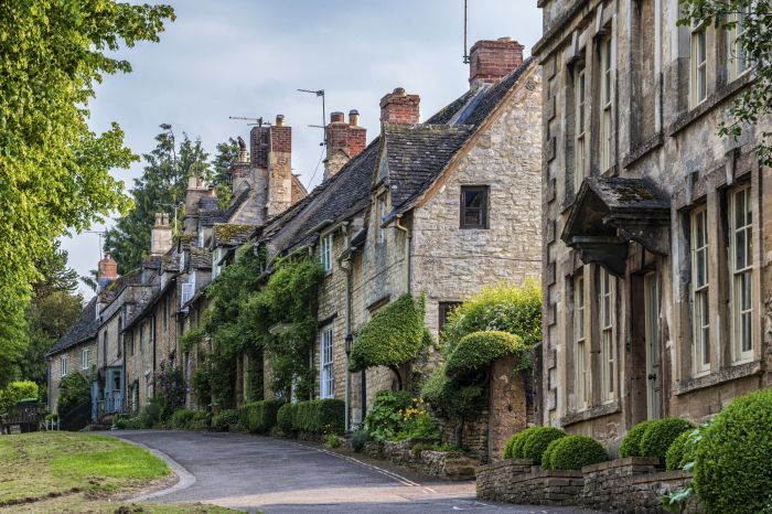 Stone Cottages in Burford