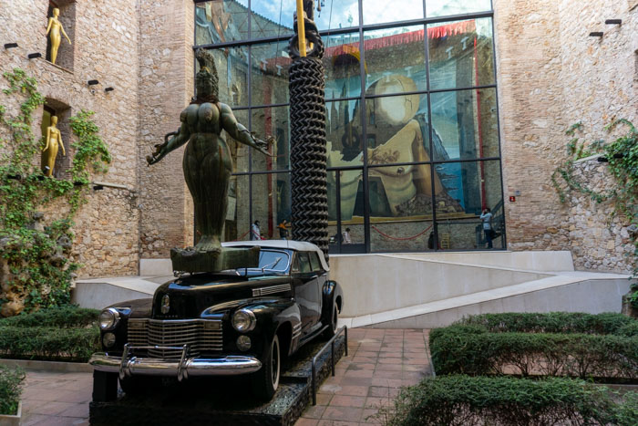 Inside the Dali Museum