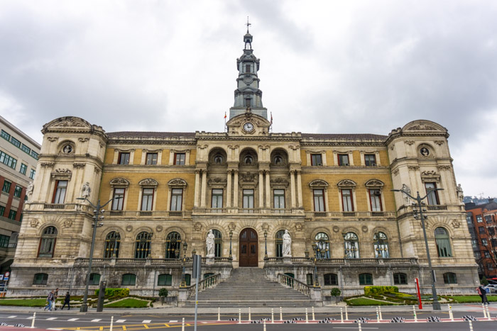 Bilbao's City Hall on the Estuary