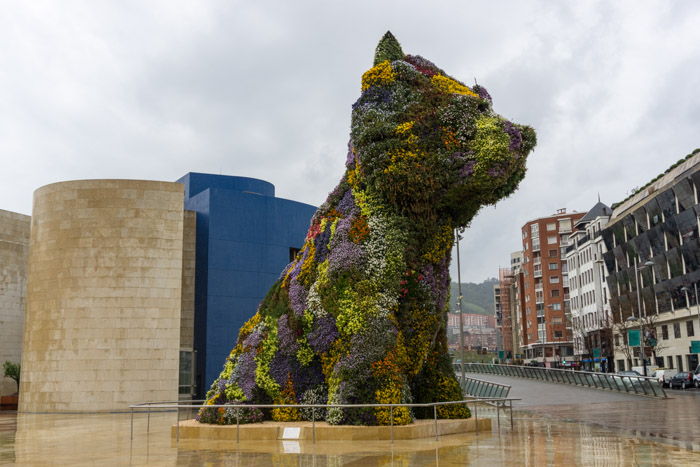 The Puppy outside the Guggenheim