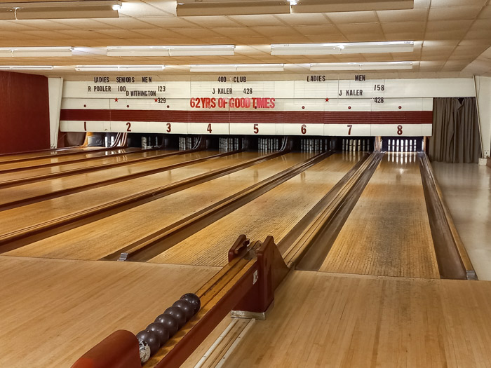 Bowling at Oakland Park Lanes