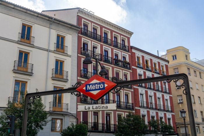 Metro sign in Madrid
