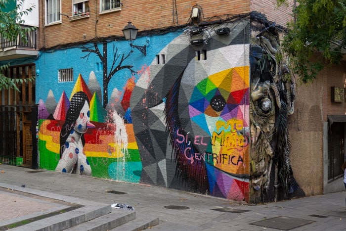 Street art on Calle de Embajadores