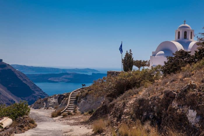 Hiking between Oia and Fira