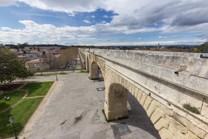 Aqueduct de Saint Clement