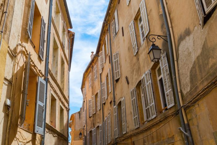 Alley in Aix-en-Provence