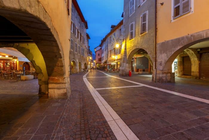 Streets of Annecy at night