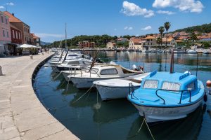 Stari Grad Promenade