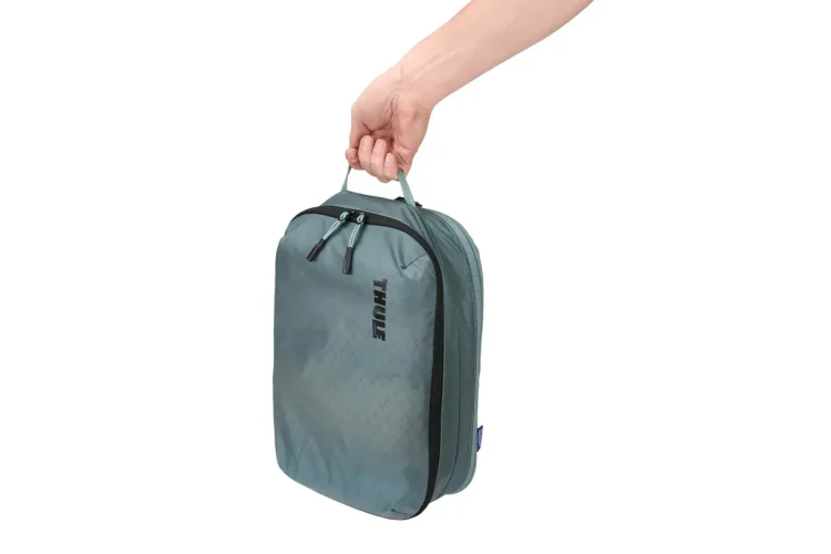 Thule Clean/Dirty Packing Cube - Pond Gray - Held